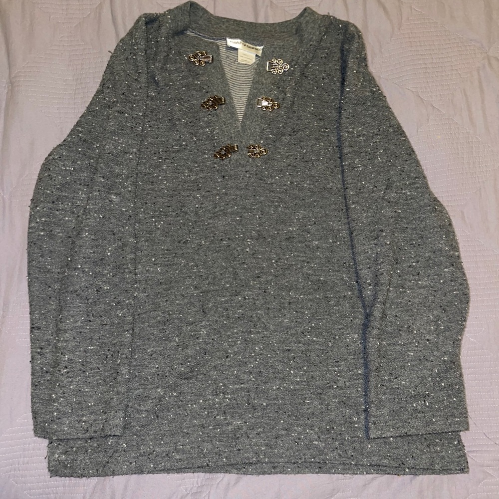 A cute 3/4th sleeve sweater